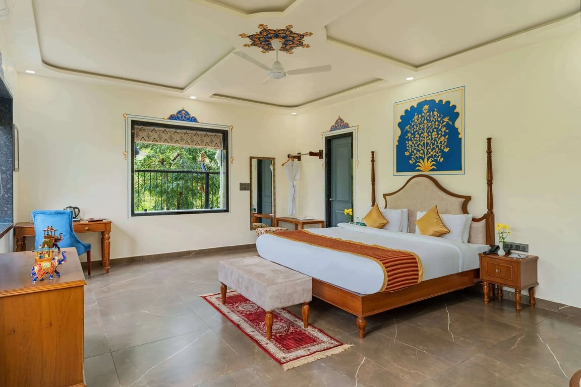 Executive Mountain View Room